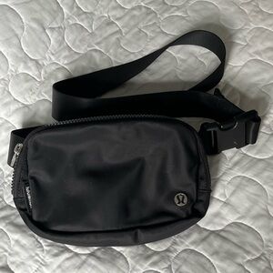 Lululemon belt bag